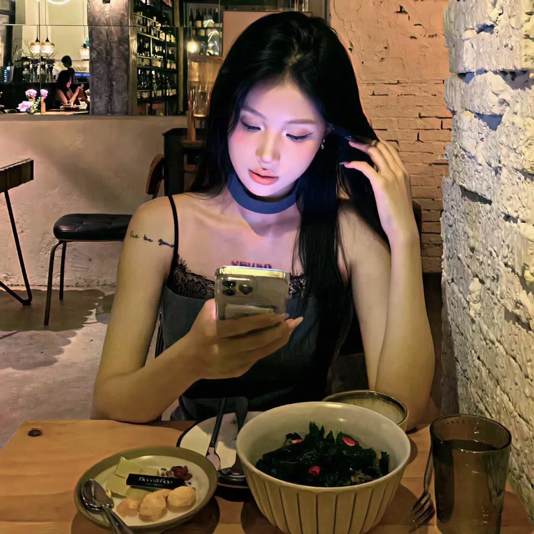 全家偷听苗疆母女心声